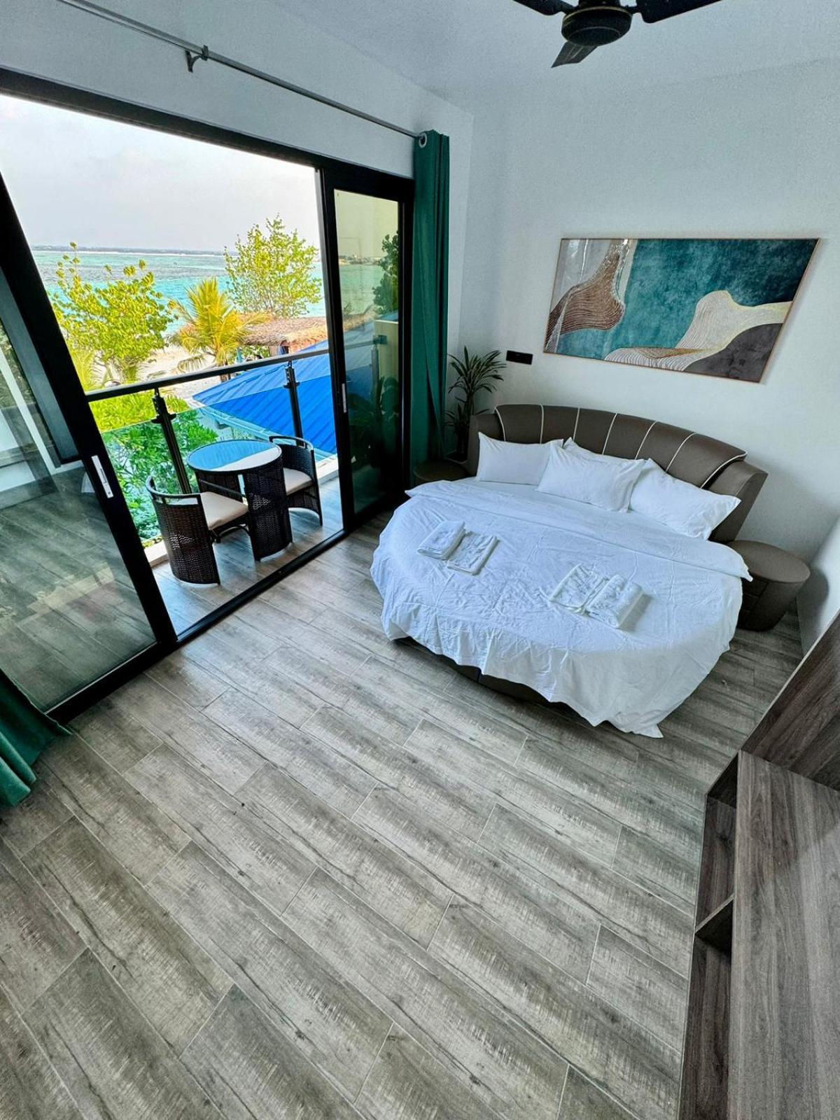 Bibee Maldives Hotel Dhiffushi Exterior foto