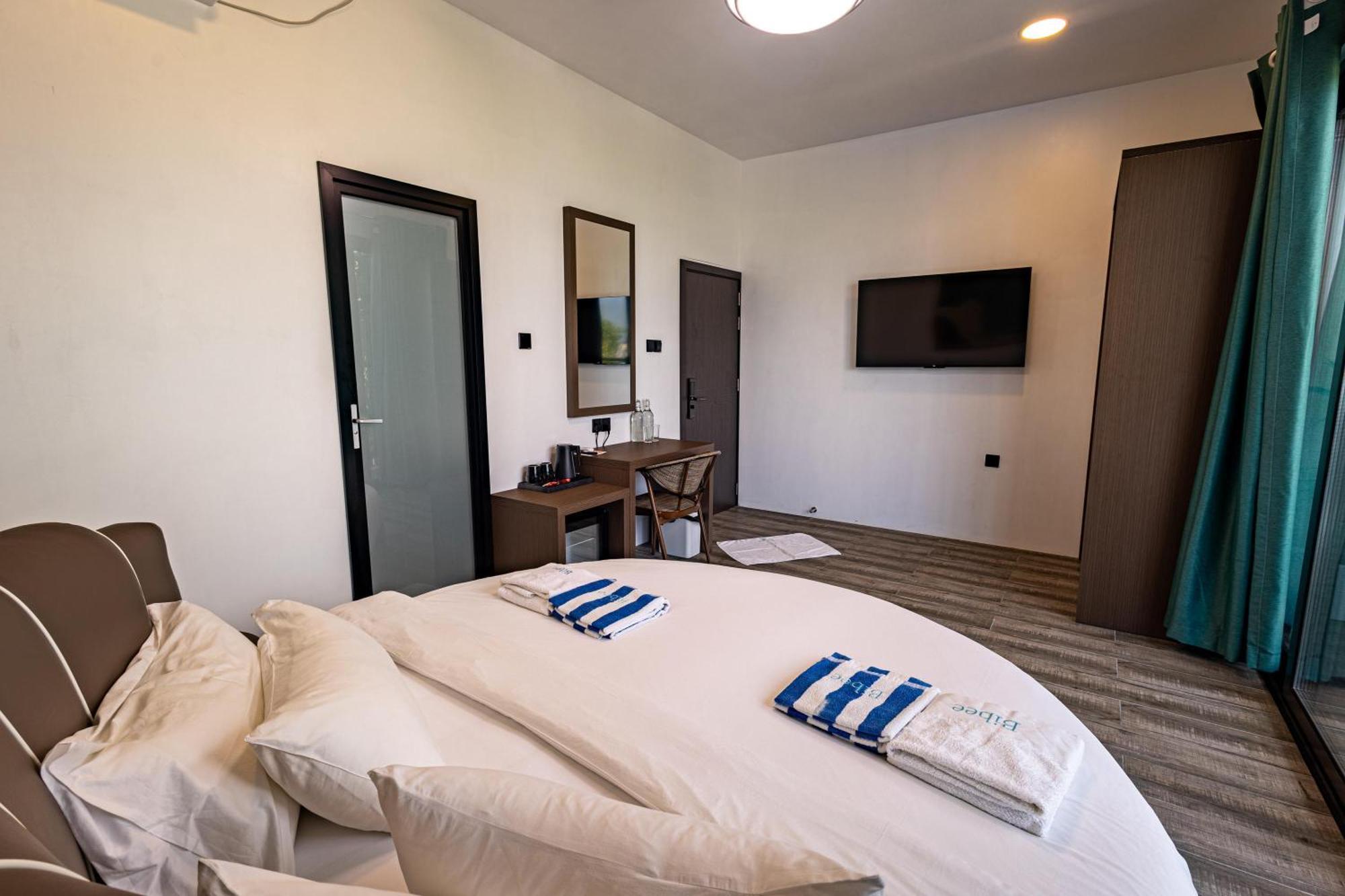Bibee Maldives Hotel Dhiffushi Exterior foto