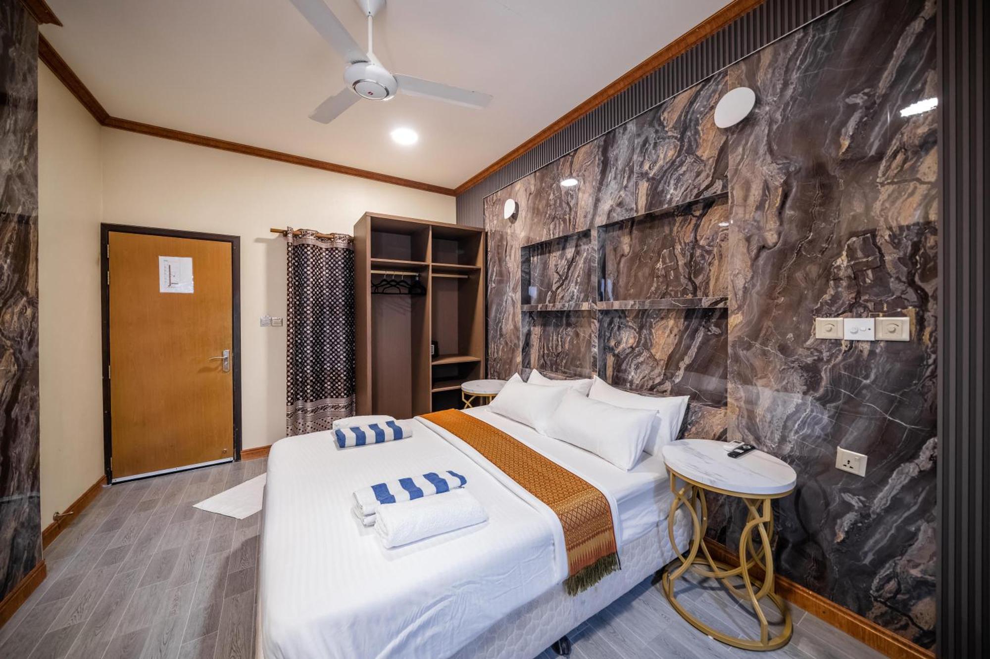 Bibee Maldives Hotel Dhiffushi Exterior foto