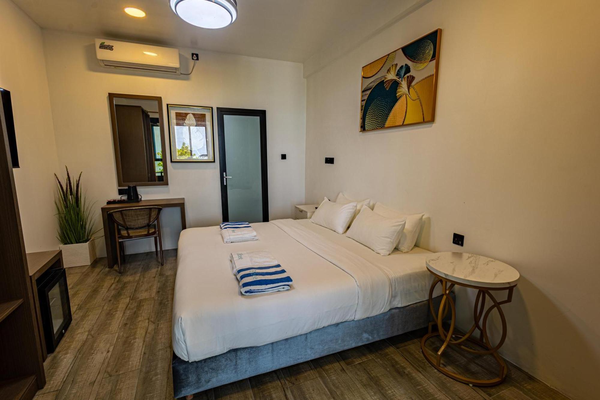 Bibee Maldives Hotel Dhiffushi Exterior foto